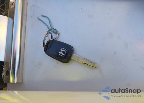 2013 Honda Accord Lx z USA, uszkodzony, nr VIN 1HGCR2F30DA022677